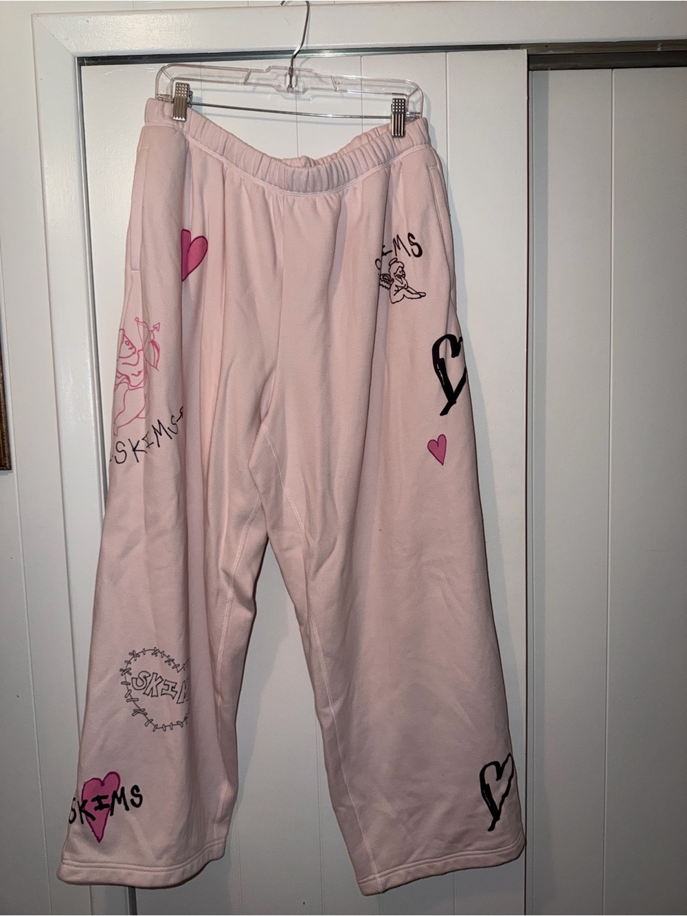 SKIMS Valentine’s Day Fleece Straight Leg Pant